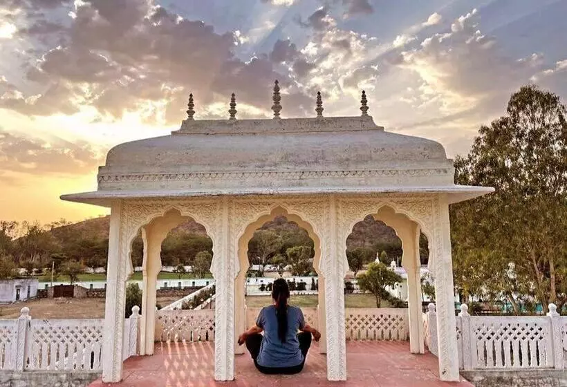 Resort Rani Baagh