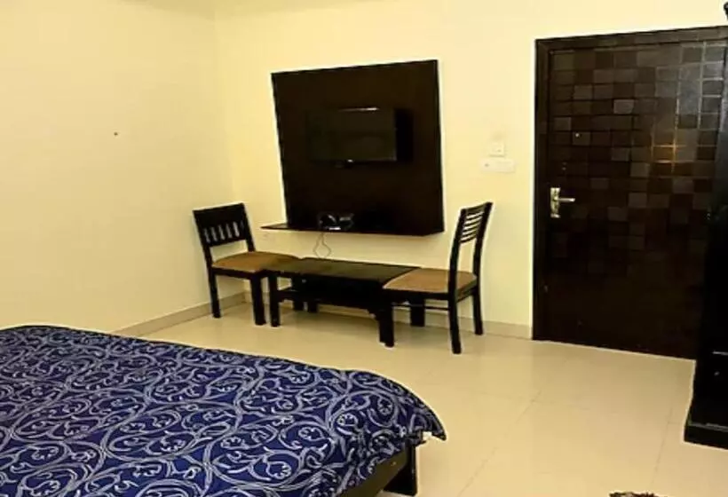 Resort Rani Baagh
