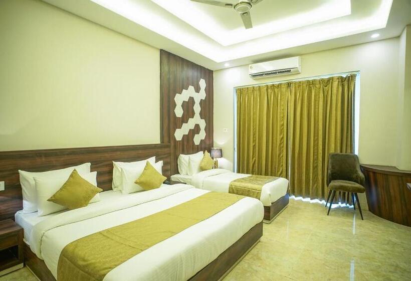 Stone Wood Hotel, Rishikesh