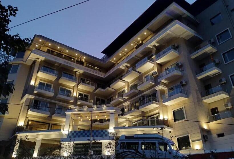 Stone Wood Hotel, Rishikesh