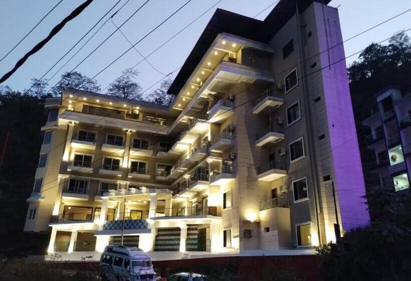 Stone Wood Hotel, Rishikesh