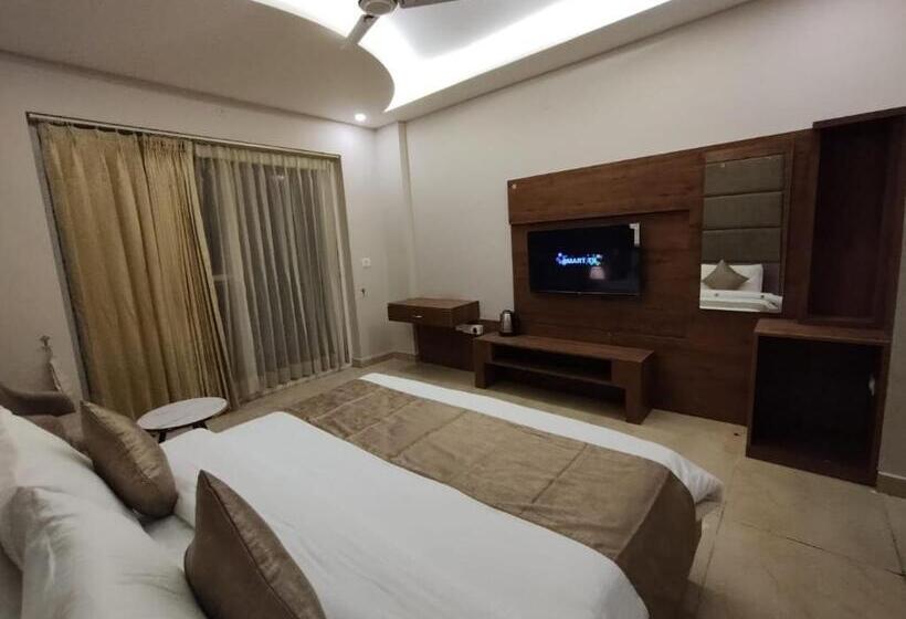 Stone Wood Hotel, Rishikesh