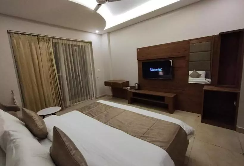 Stone Wood Hotel, Rishikesh