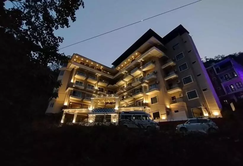 Stone Wood Hotel, Rishikesh