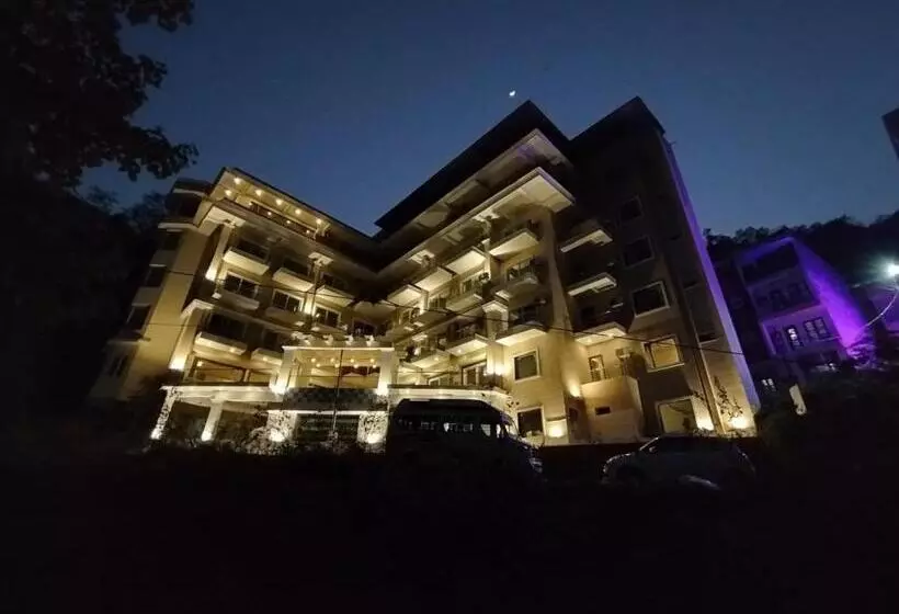 Stone Wood Hotel, Rishikesh