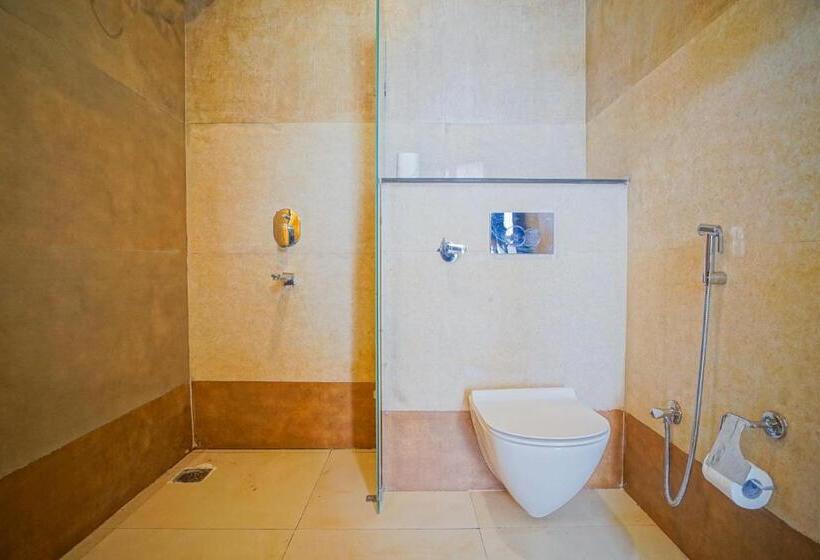 Stone Wood Hotel, Rishikesh