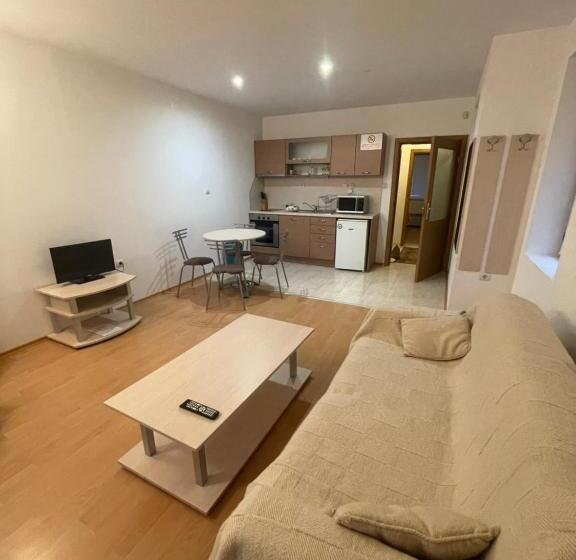 Aparthotel Raikov Ski Lodge