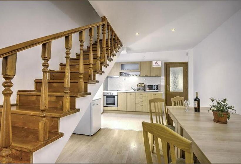 Aparthotel Raikov Ski Lodge