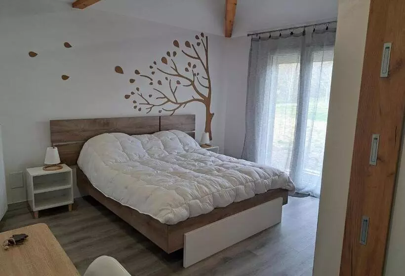 Aamiaismajoitus (B&B) Le Chemin Des Bérands Chambres D Hôtes Renaison