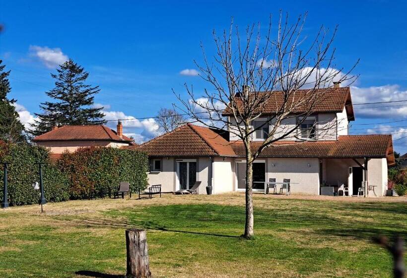 צימר Le Chemin Des Bérands Chambres D Hôtes Renaison