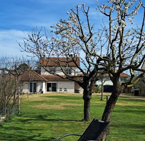 צימר Le Chemin Des Bérands Chambres D Hôtes Renaison