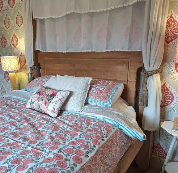 ベッドアンドブレックファースト Private Suite At Llanddinog House Near Solva