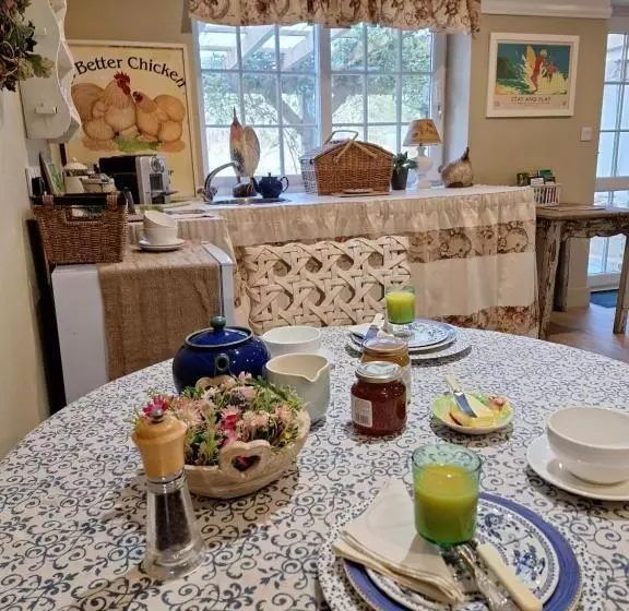 ベッドアンドブレックファースト Private Suite At Llanddinog House Near Solva