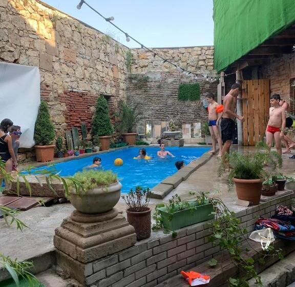 تختخواب و صبحانه Ok