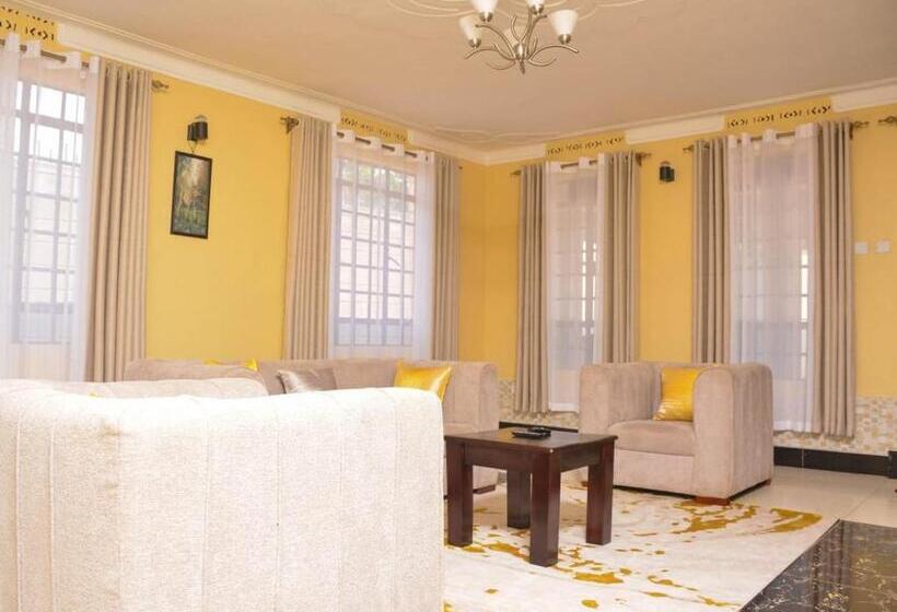 تختخواب و صبحانه S&n Airbnb Busia