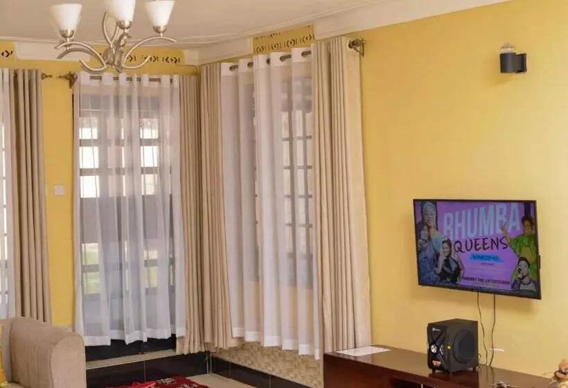 تختخواب و صبحانه S&n Airbnb Busia