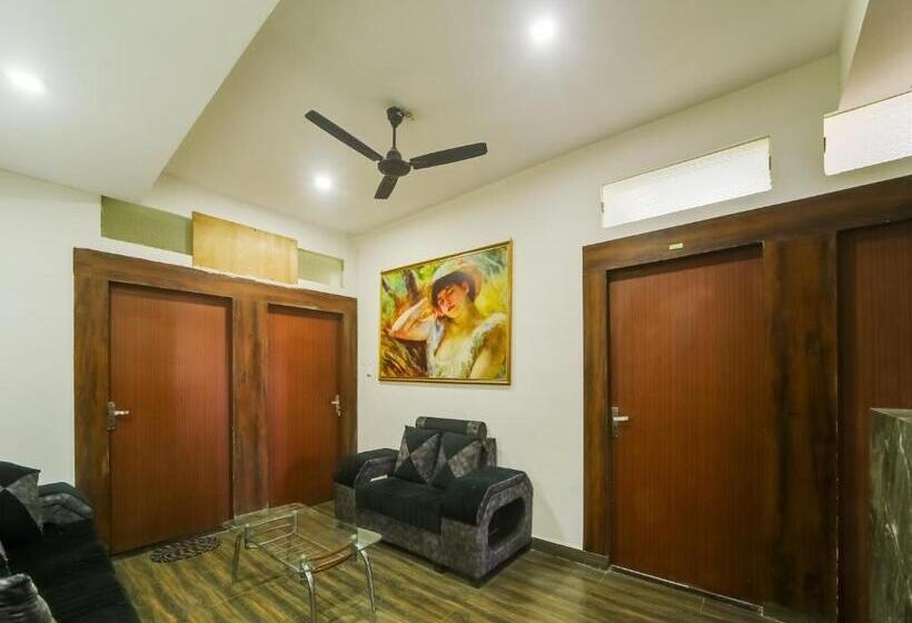 Hotell Collection O Kavish Mahal