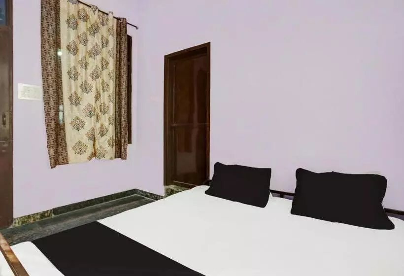 ホテル O Aravali Guest House & Restaurant