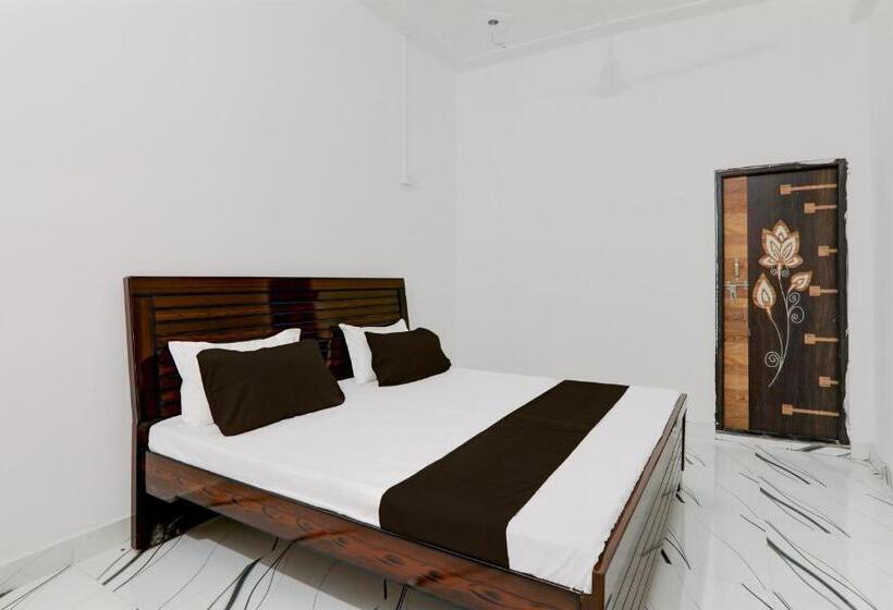 호텔 Oyo Rd Palace