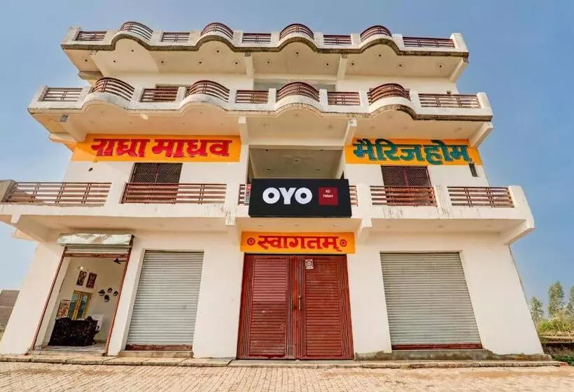 Hotelli Oyo Rd Palace