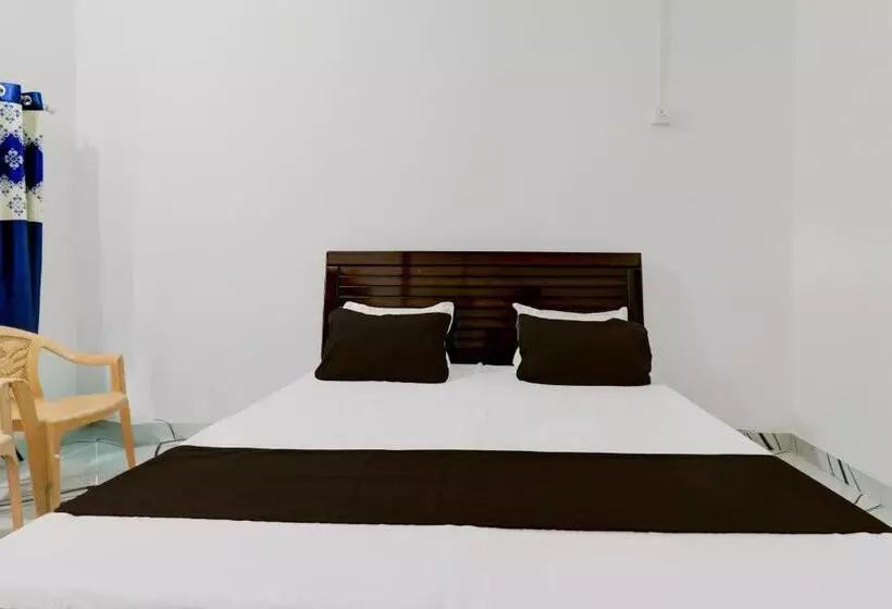 Hotelli Oyo Rd Palace