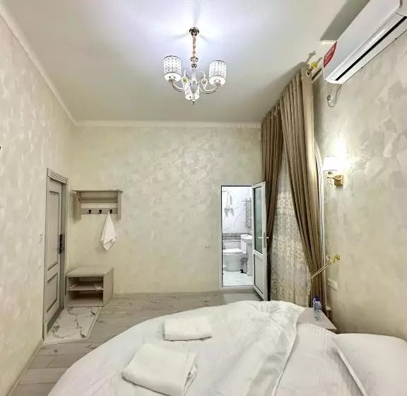 Mirka Hotel Lux