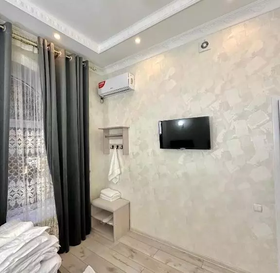 Mirka Hotel Lux