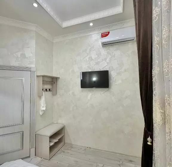 Mirka Hotel Lux
