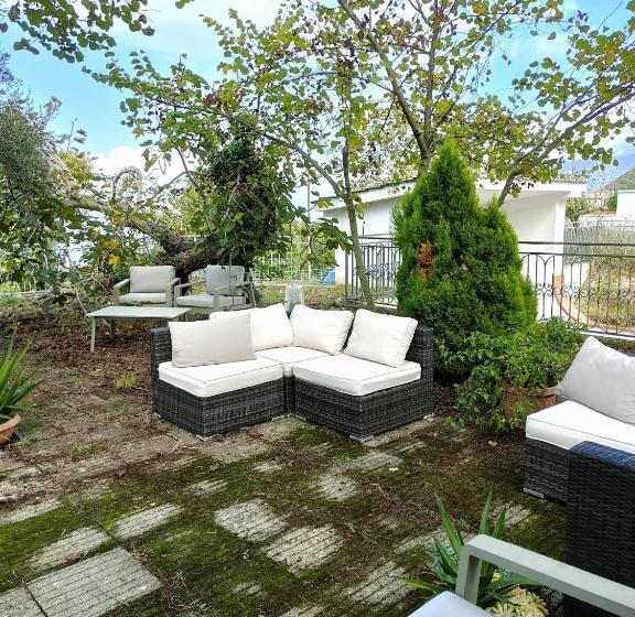 פנסיון Camera Relax Confortevole E Riservata In Villa