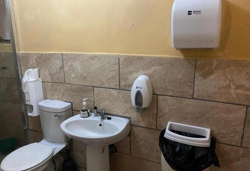 פנסיון Eliza Guest House