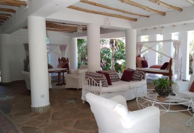 پانسیون Mwezi Nyota