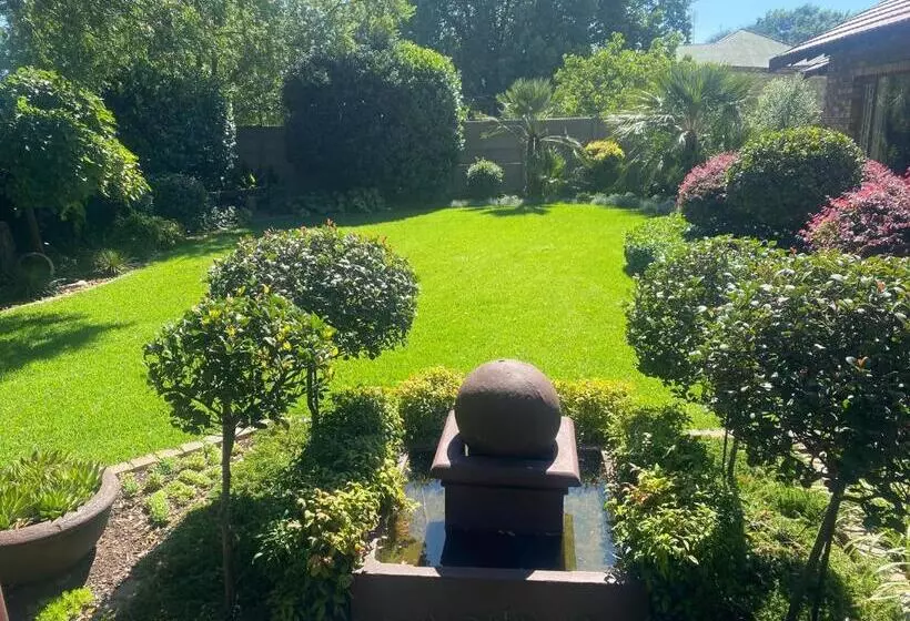 Majatalo Room In Guest Room   Berke Guest Room Ermelo