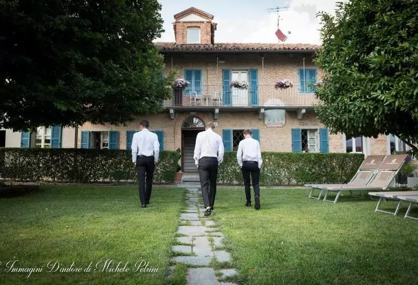 ベッドアンドブレックファースト La Madernassa Resort   Casalora Dimora Storica Di Charme