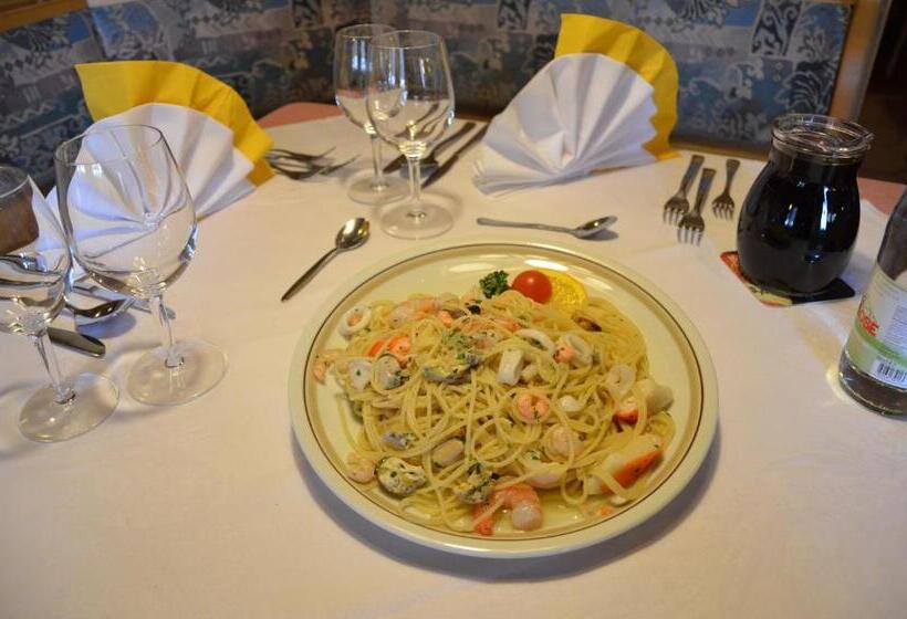 ベッドアンドブレックファースト Gasthof Toni