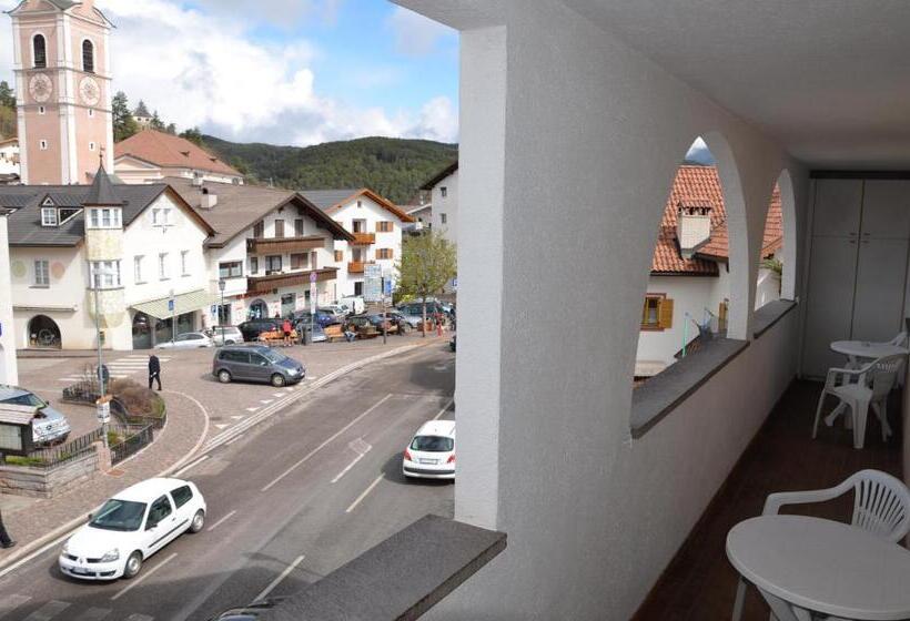 ベッドアンドブレックファースト Gasthof Toni