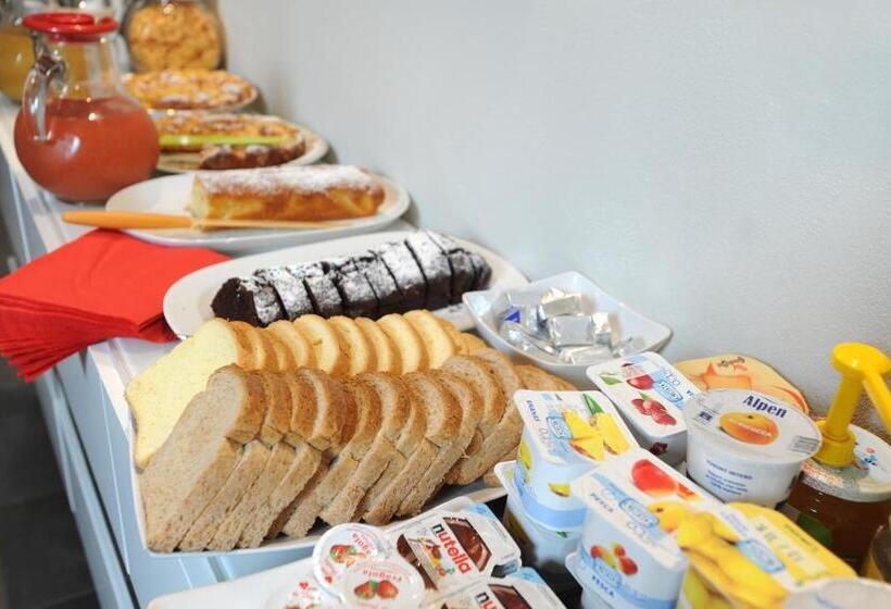 تختخواب و صبحانه Honey Rooms Ferrara