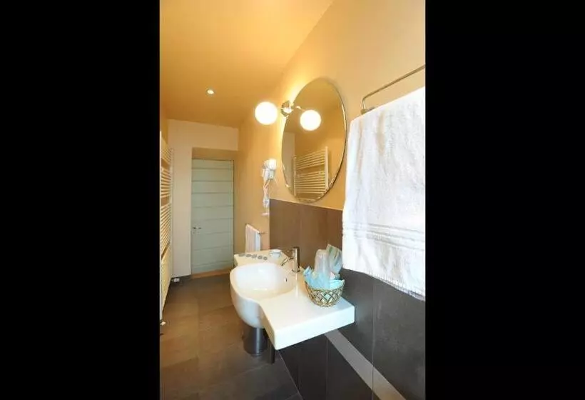 تختخواب و صبحانه Honey Rooms Ferrara