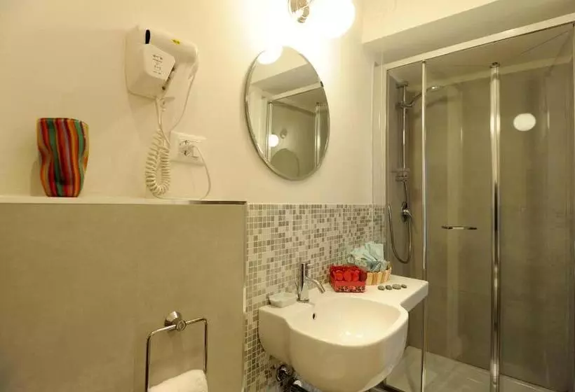 تختخواب و صبحانه Honey Rooms Ferrara