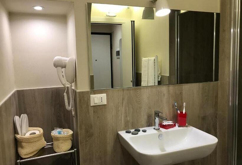 تختخواب و صبحانه Honey Rooms Ferrara