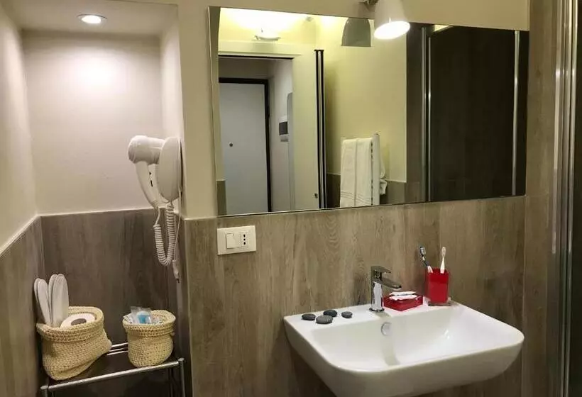تختخواب و صبحانه Honey Rooms Ferrara