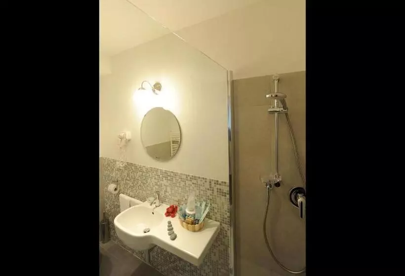 تختخواب و صبحانه Honey Rooms Ferrara