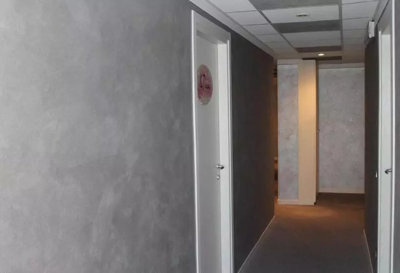 ホテル Albergo Cristina