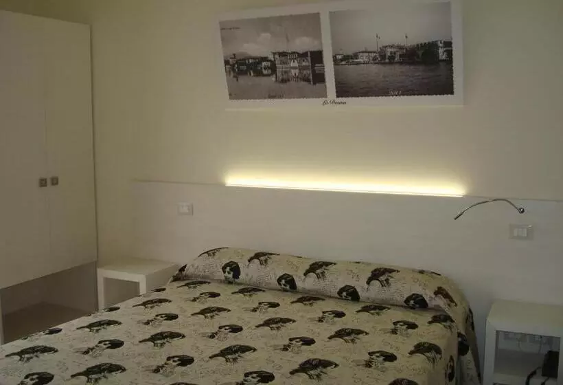 ホテル Albergo Cristina