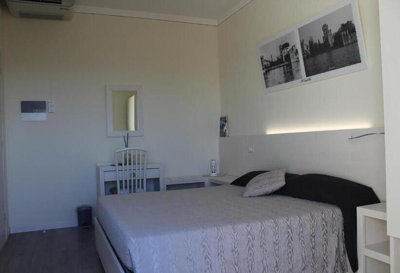 هتل Albergo Cristina