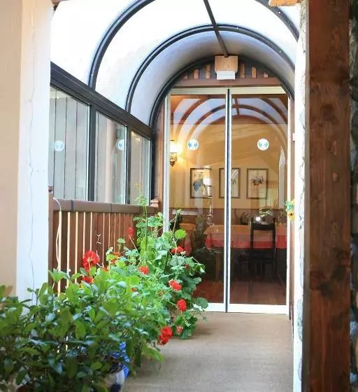 هتل Albergo Le Marmotte