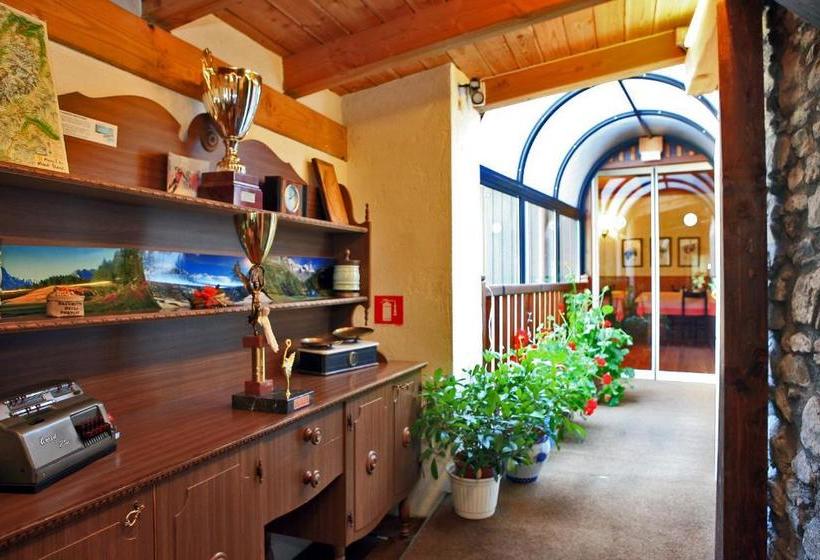 فندق Albergo Le Marmotte