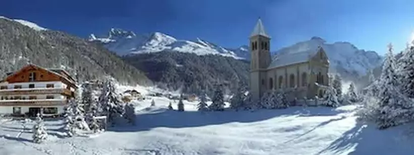 Hotelli Alpenhof