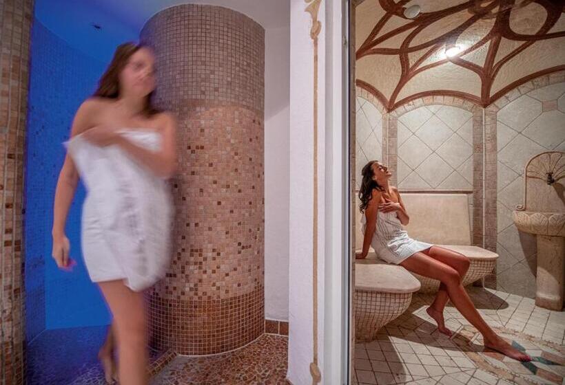 Отель Edelweiss