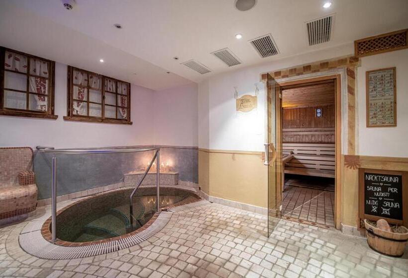 Отель Edelweiss