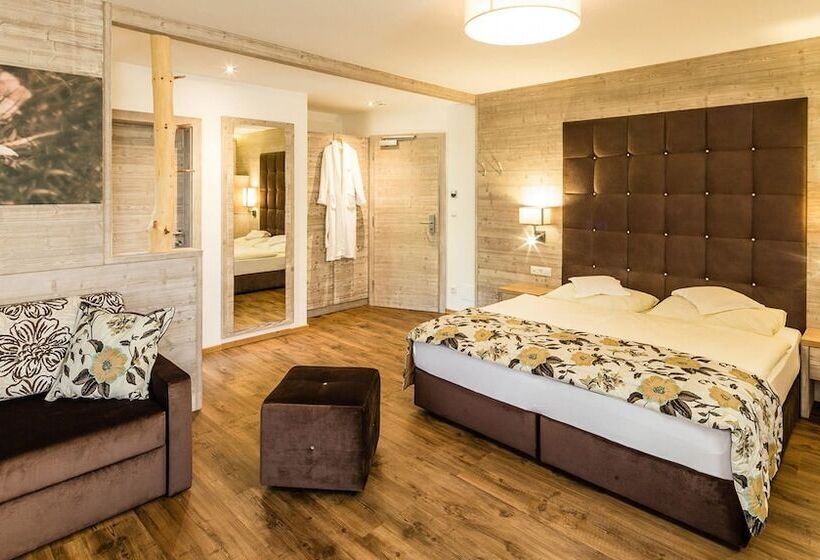 Отель Edelweiss